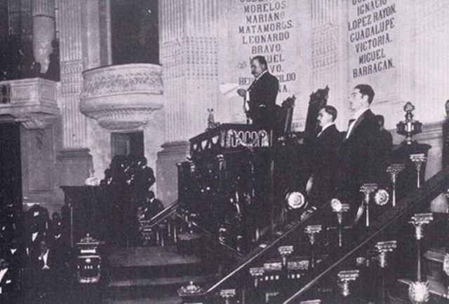 many Obregon supporter are arrested and Obregon flees Mexico City