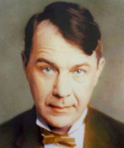 Kosztolányi színre lép