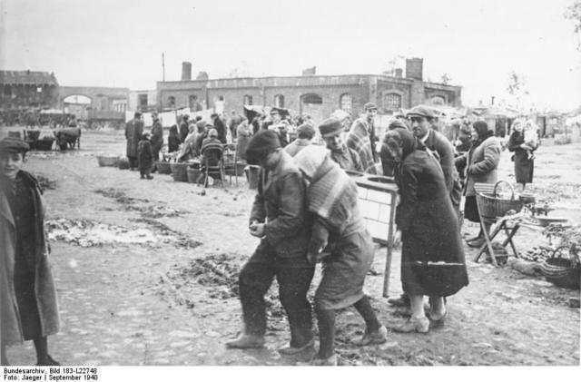 Creación del primer ghetto en Polonia