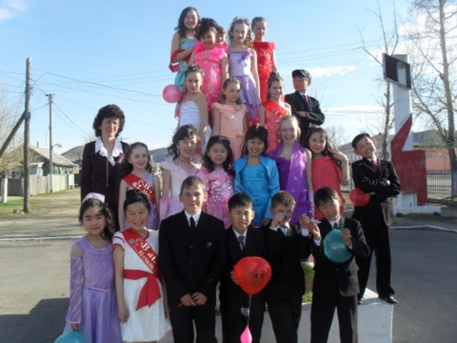 Мой первый выпускной в 4 классе!
