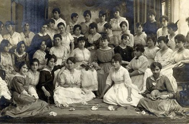 Las Primeras Maestras