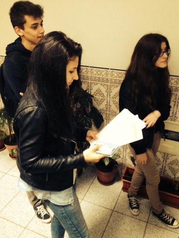 Light bulb delivering