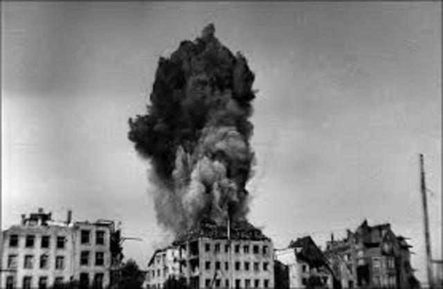 First U.S. atomic bomb test; Potsdam Conference begins