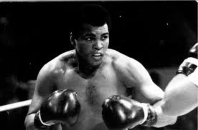 MOHAMED ALI DEPORTISTA DEL SIGLO