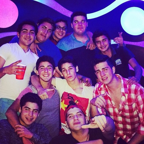 Posada Con Mis amigos