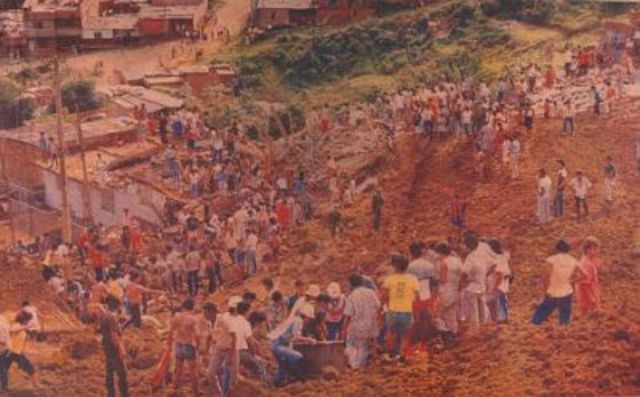 Deslizamiento de tierra en Villatina (Medellin)