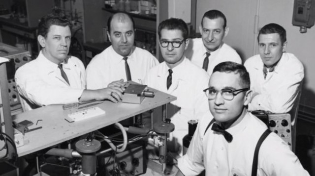 Transistor de estado sólido (semiconductor)