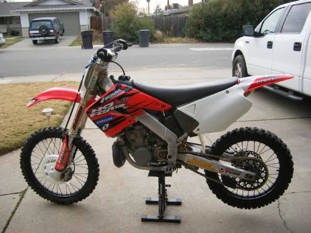 2001 CR250