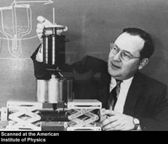 Aurthur Leonard Schawlow (U.S.)