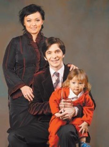 выполнял обязанности эксперта по психотерапии Лицензионной палаты Санкт-Петербурга.