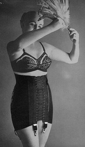 CORSÉ SIGLO XX: 1958