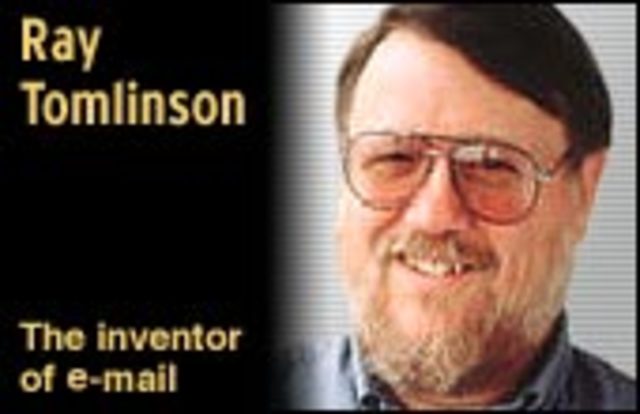 Ray Tomlinson crea un programa de correo electrónicos para enviar mensajes