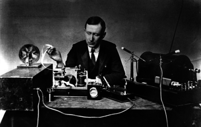Primera transmisión inalámbrica de Marconi