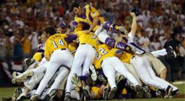 LSu wins the CWS