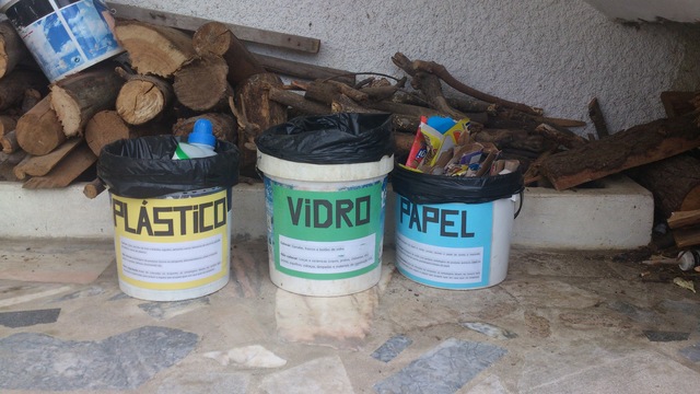 Collection of the rubbish pruduced by the third voluntary family and its recycling