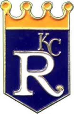 The royals played the Yankees again and george brett hit a bom for a 2 run homerun.