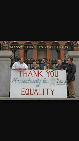 Massachusetts legalizes gay marriage