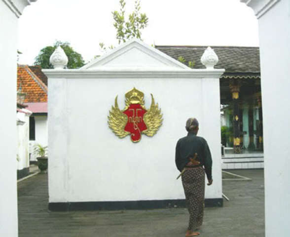 Merantau ke jawa