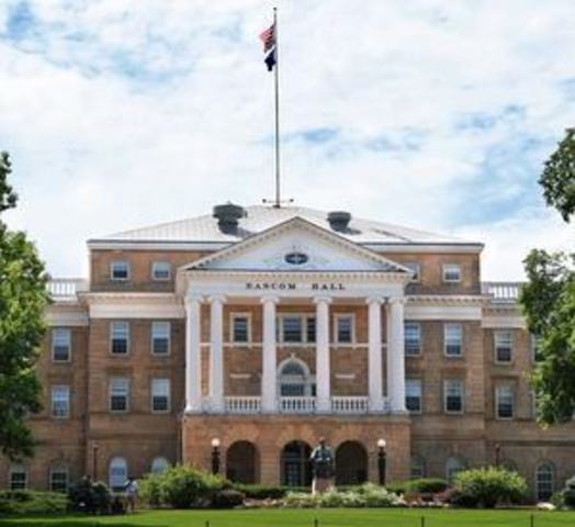 Перевелся в Висконсинский университет в Мэдисоне