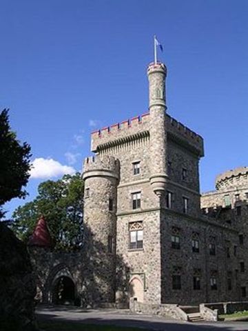 стал первым деканом психологического факультета университета Брандейса