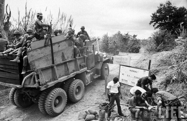South vietnamese troops invaded Laos