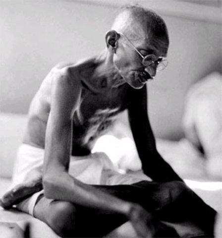 Gandhi Protests for Better Treatment of Untouchables