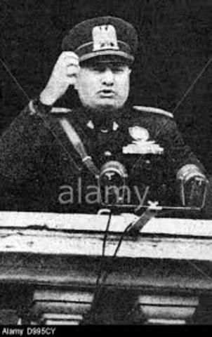 Italy declares war on France and Great Britain