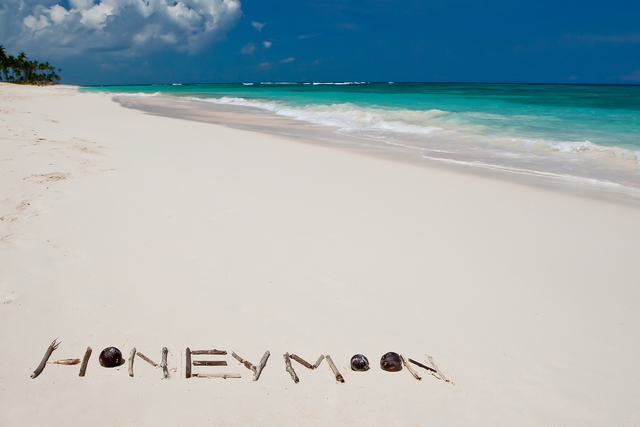 Jamito and Dede go on a second honeymoon