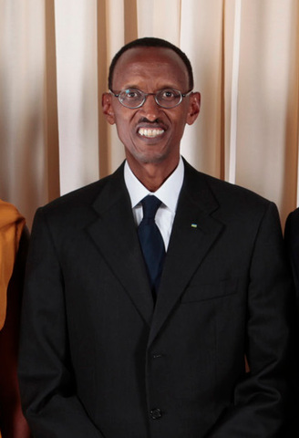 Paul Kagame bcomes president of Rwanda