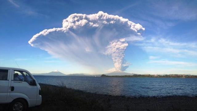 Primera erupción del Volcán Calbuco