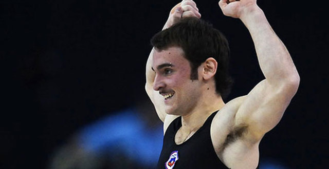 Oro en categoría suelo en la Copa del Mundo en Glasgow