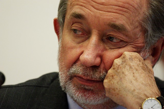 Novoa abandona estudio de abogados