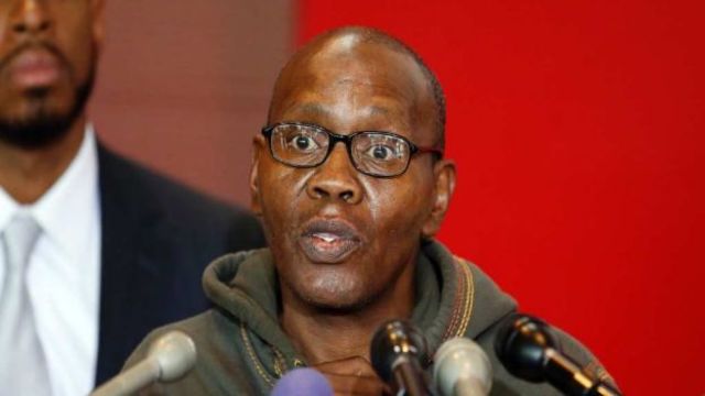 Familia de Freddie Gray está satisfecha por cargos contra seis policías