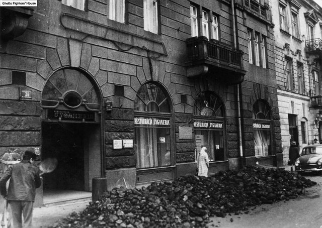 Cafe Cyganeria Assault