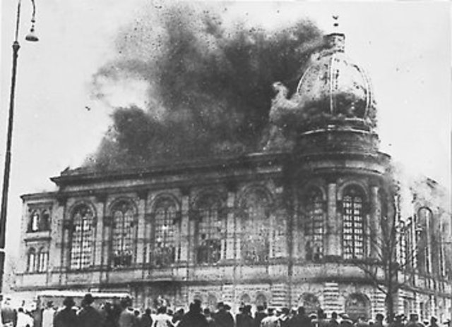 Great Synagogue Burning