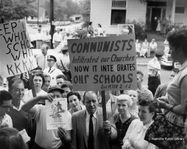 School desegregation crisis