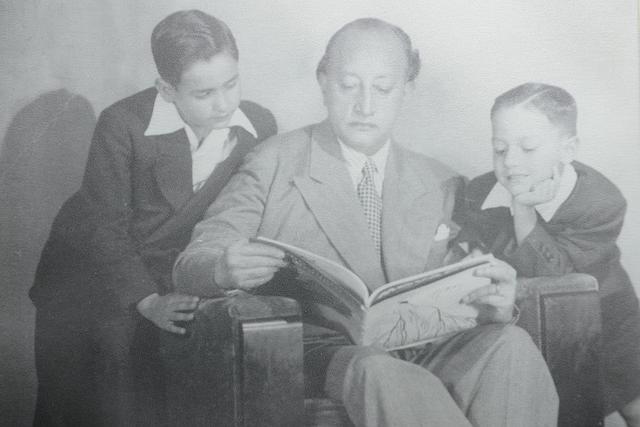 Nace su segundo hijo Miguel Ángel.