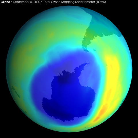 first ozone hole discovered