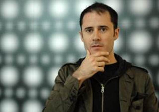 Pyra Labs crea Blogger