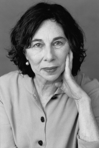 Carolyn Burke  publica  Carolyn’s Diary