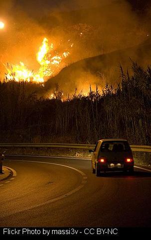 Imputan a un vecino de Sarria por un incendio forestal que calcinó 1.300 metros cuadrados