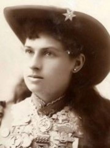 Aug 13th - Annie Oakley [Phoebe Ann Moses], North Star Ohio, sharp shooter (Buffalo Bill's Wild West), (d. 1926)