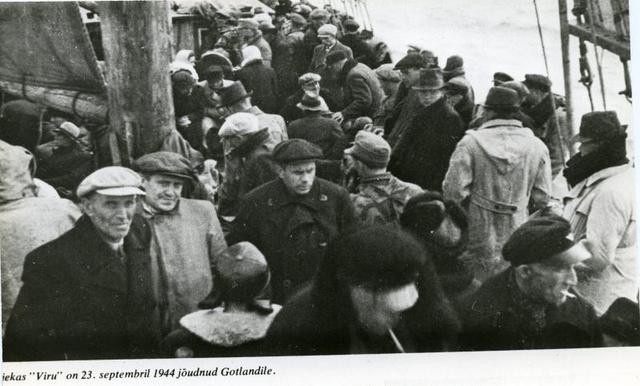 Kolmandik eesti kirjanikkonda pageb kodumaalt