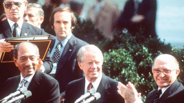 Egypt and Israel Sign a Peace Agreement