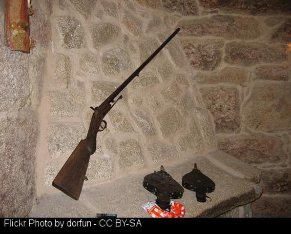 Disparou a un abogado con unha escopeta de balins