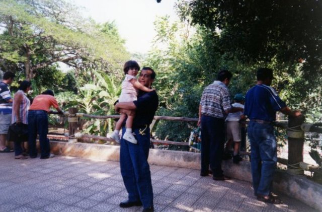 Con mi papá a los 4 años