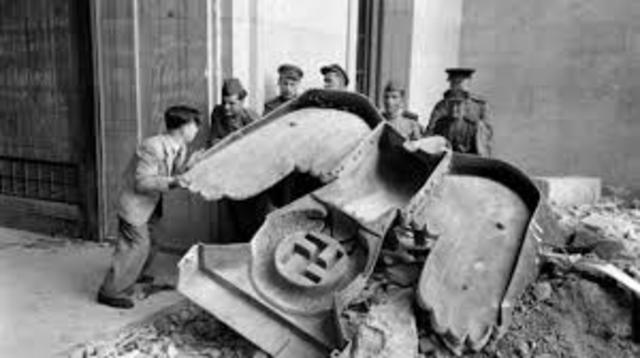 Rendició incondicional del Tercer Reich