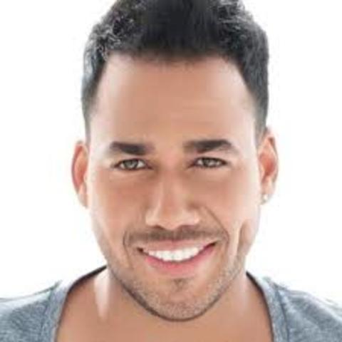 SE SEPARA ROMEO SANTOS DE AVENTURA