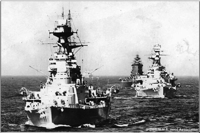 La Royal Navy va atacar a la flota italiana