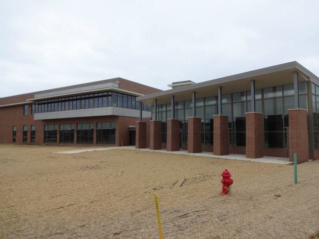 New Fondulac Library Opens